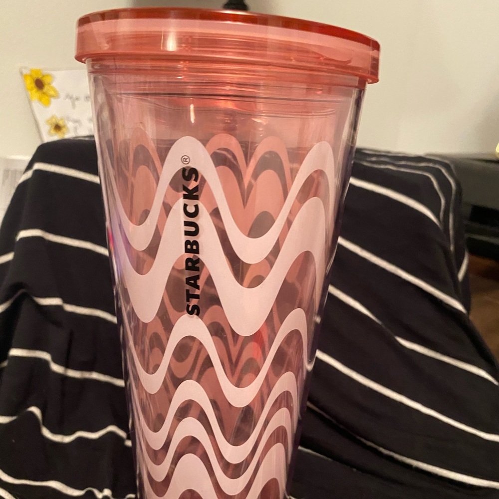 Pink wavy line Starbucks venti cold cup